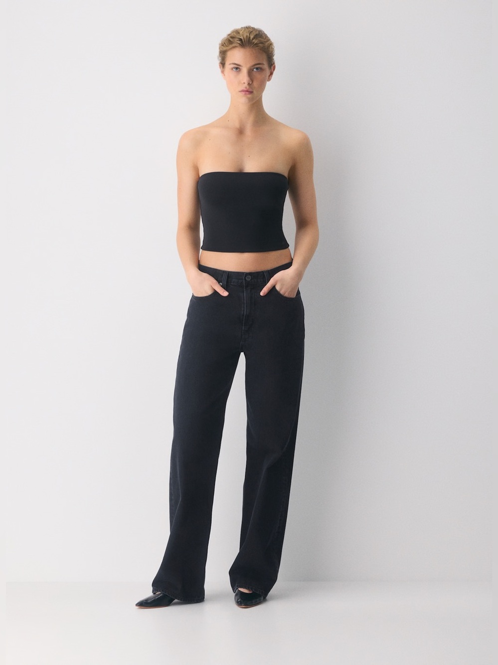 Aritzia Original Contour Appeal Waist Tube Top